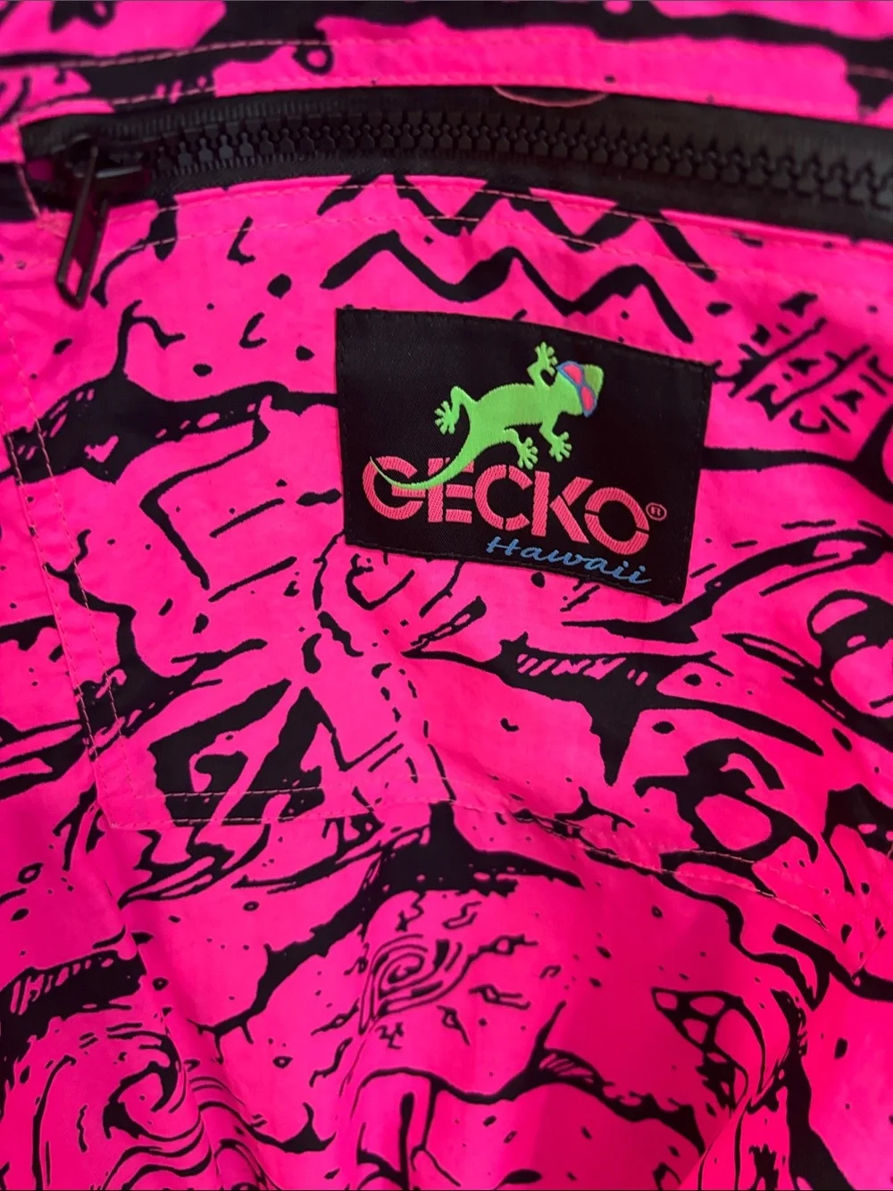 Gecko Hawaii Neon Pink Graphic Pullover Puffer Jacket